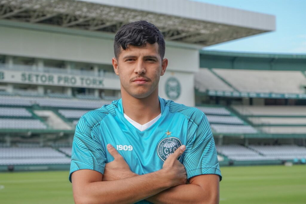 Maicky Coritiba